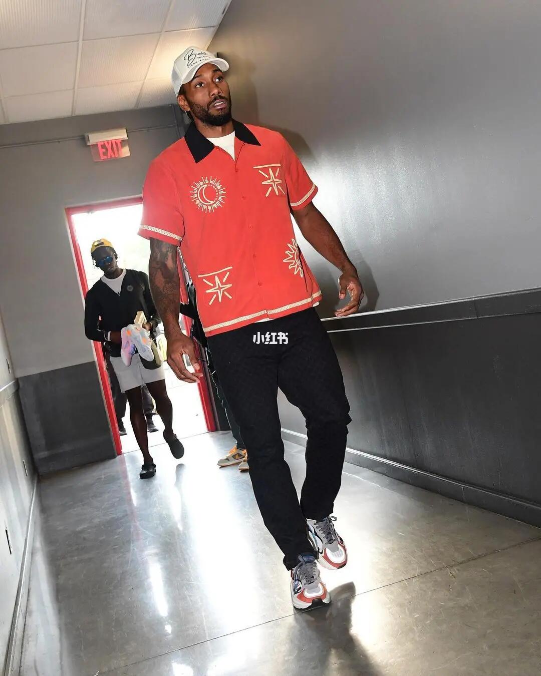 足球国足助教透露球队新目标：冲击小组第一