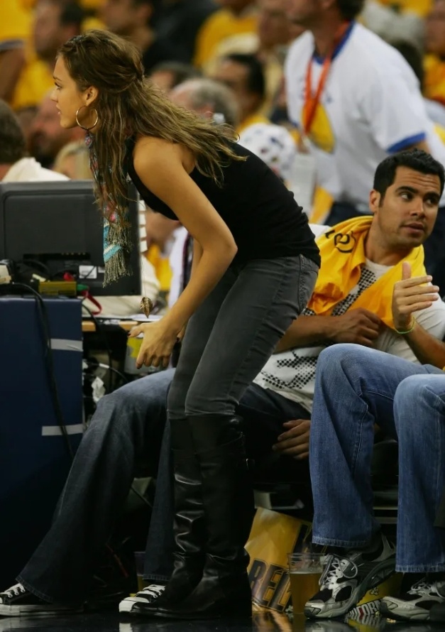 [NBA]阿德巴约高抛 韦尔跟进空接暴扣