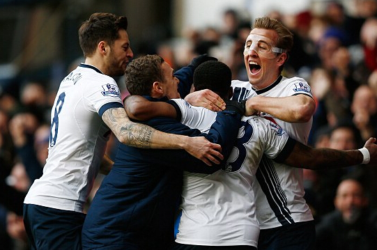 伊朗前锋塔雷米欧冠赛场攻破皇马大门！成为第二位攻...