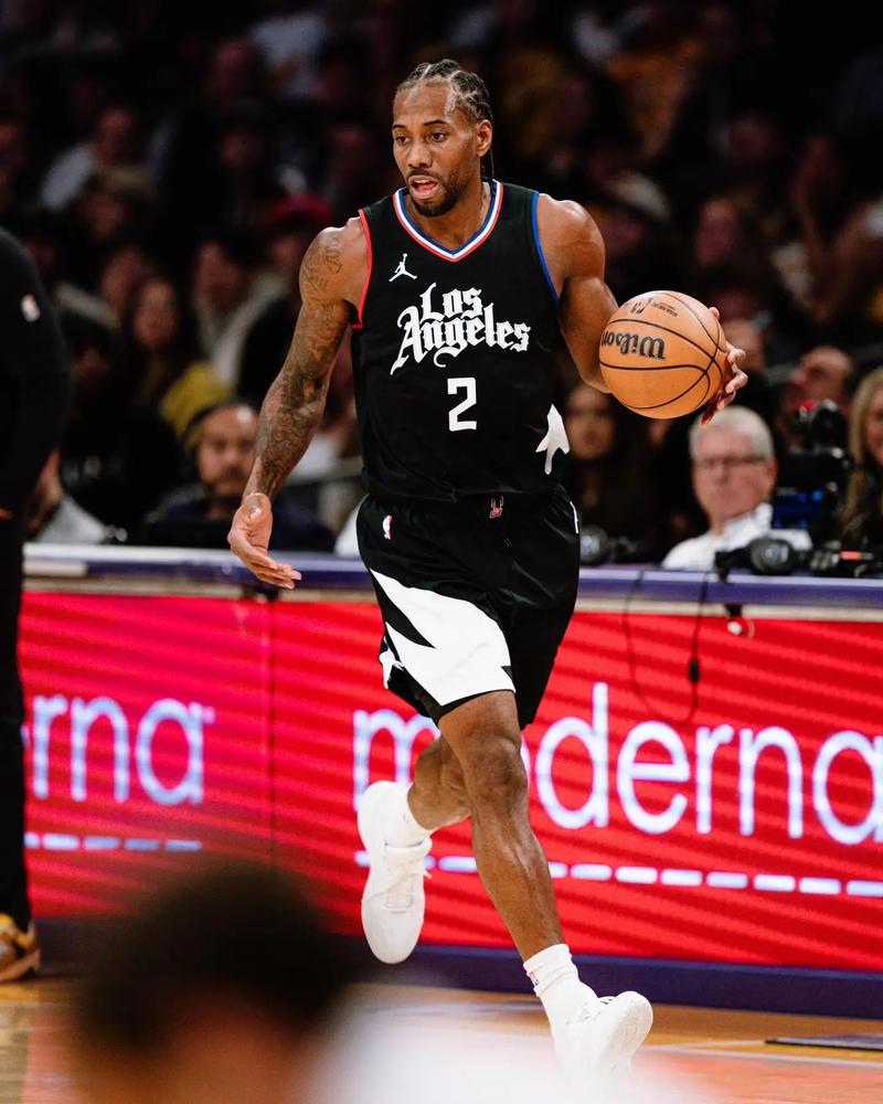 杨瀚森带队逆转取胜 杜兰特30+12