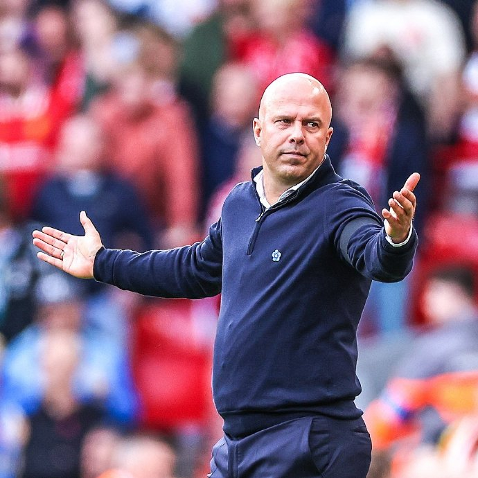 [中超]第26轮：上海海港3-2武汉三镇 集锦