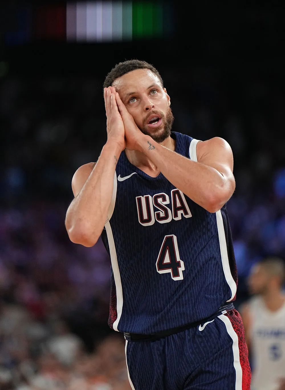 诺坎普新王？17岁的亚马尔和梅西谁更强？