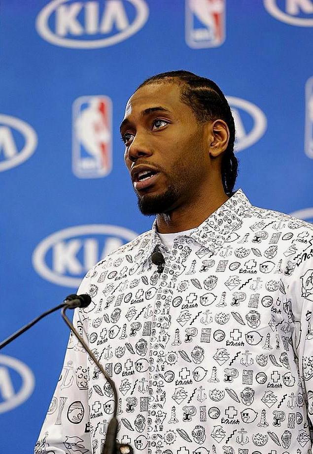 棒球与流体力学研究解析不同缝线排列对棒球在空中偏航轨迹的干预