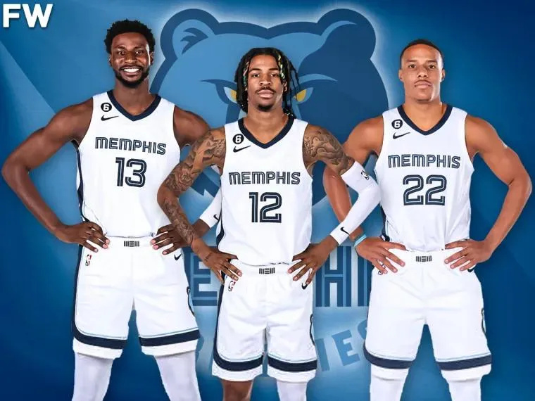 篮球篮网更新战术板，全队轮转更灵活