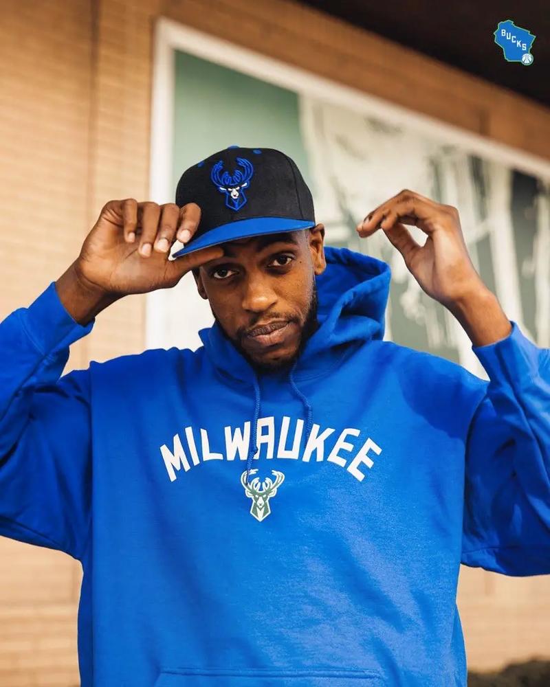 记者：经球队和教练共同决定，萨拉赫将不会随利物浦出战国米